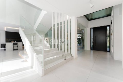 Villa in Jumeirah Islands, Dubai, UAE 4 bedrooms, 466 sq.m. № 626251 - photo 15