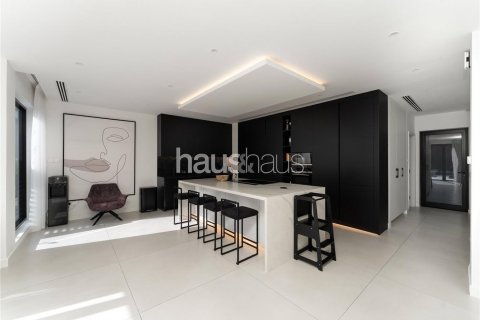 Villa in Jumeirah Islands, Dubai, UAE 4 bedrooms, 466 sq.m. № 626251 - photo 9