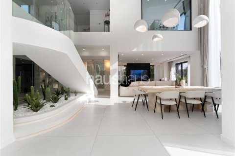 Villa in Jumeirah Islands, Dubai, UAE 4 bedrooms, 466 sq.m. № 626251 - photo 7