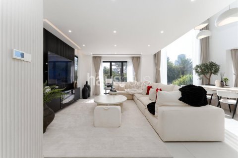 Villa in Jumeirah Islands, Dubai, UAE 4 bedrooms, 466 sq.m. № 626251 - photo 5