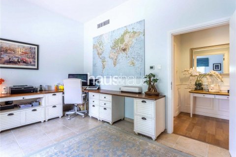 Vilë në Dubai Investment Park, Emiratet e Bashkuara Arabe 6 dhoma gjumi, 673 m2. № 625284 - Foto 25
