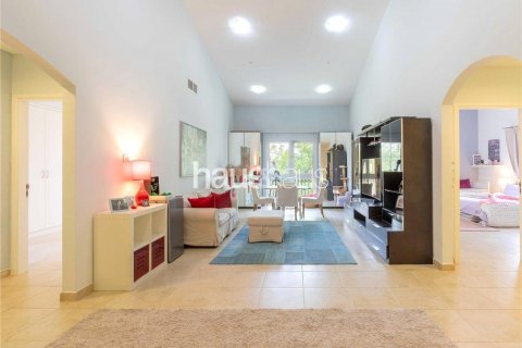 Vilë në Dubai Investment Park, Emiratet e Bashkuara Arabe 6 dhoma gjumi, 673 m2. № 625284 - Foto 16