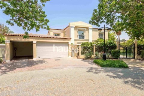 Vilë në Dubai Investment Park, Emiratet e Bashkuara Arabe 6 dhoma gjumi, 673 m2. № 625284 - Foto 22