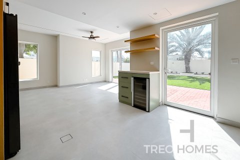 Townhouse in The Springs, Dubai, UAE 3 bedrooms, 209 sq.m. № 586648 - photo 2
