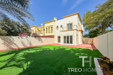 Townhouse in The Springs, Dubai, UAE 3 bedrooms, 209 sq.m. № 586648 - photo 1