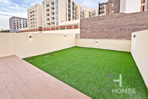Jumeirah Village Triangle, Dubai, UAE의 임대용 타운하우스 침실 4개, 269제곱미터 번호 586643 - 사진 2