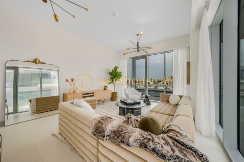 Al Wasl, Dubai, UAE의 판매용 아파트 침실 2개, 170제곱미터 번호 592774 - 사진 1