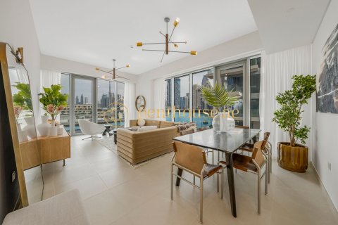 Al Wasl, Dubai, UAE의 판매용 아파트 침실 2개, 170제곱미터 번호 592774 - 사진 3