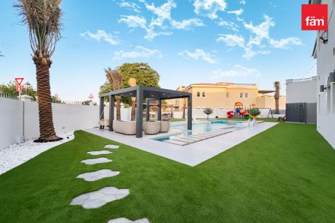 Villa in Dubai, UAE 6 bedrooms, 1331.9 sq.m. № 610525 - photo 27
