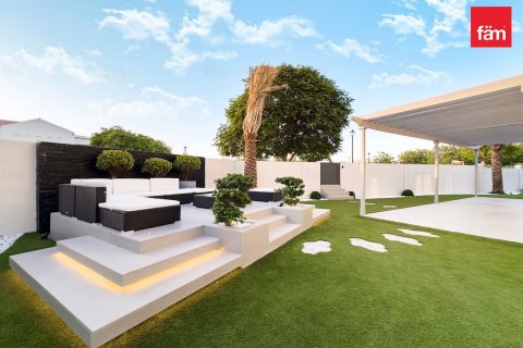 Villa in Dubai, UAE 6 bedrooms, 1331.9 sq.m. № 610525 - photo 24