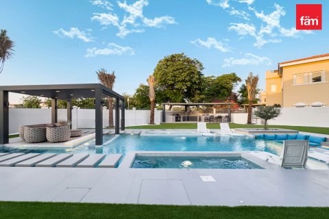Villa in Dubai, UAE 6 bedrooms, 1331.9 sq.m. № 610525 - photo 22