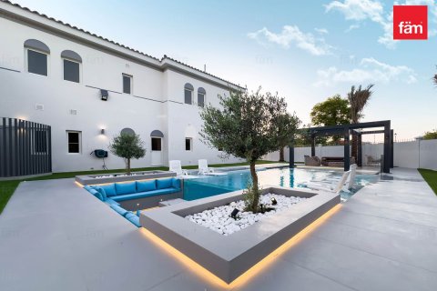 Villa in Dubai, UAE 6 bedrooms, 1331.9 sq.m. № 610525 - photo 28