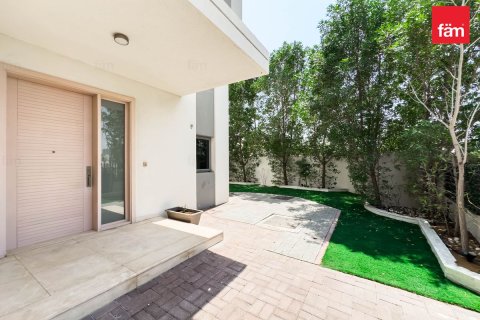 Villa sa Dubai Hills Estate, UAE 3 silid-tulugan, 445.3 sq.m. № 575066 - larawan 2