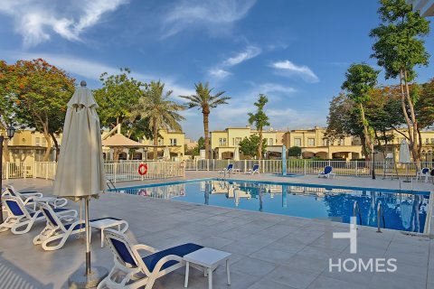 Townhouse til salg i The Springs, Dubai, UAE 2 soveværelser, 153 kvm № 586468 - foto 1