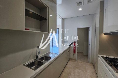 Kaupunkipientalo Saadiyat Island, Abu Dhabi, Arabiemiraatit 4 makuuhuonetta, 836 m2 № 604827 - kuva 25
