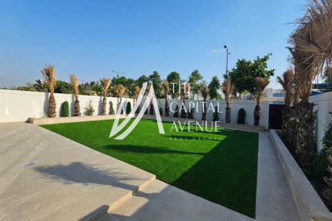 Kaupunkipientalo Saadiyat Island, Abu Dhabi, Arabiemiraatit 4 makuuhuonetta, 836 m2 № 604827 - kuva 20
