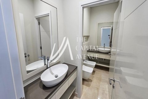 Kaupunkipientalo Saadiyat Island, Abu Dhabi, Arabiemiraatit 4 makuuhuonetta, 836 m2 № 604827 - kuva 24