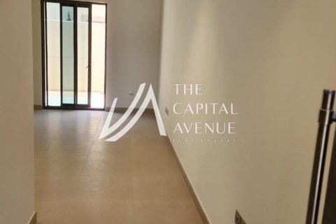 Townhouse in Khalifa City, Abu Dhabi, UAE 2 bedrooms, 124 sq.m. № 604846 - photo 15