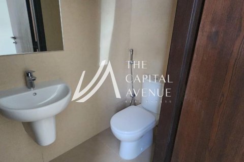 Townhouse in Khalifa City, Abu Dhabi, UAE 2 bedrooms, 124 sq.m. № 604846 - photo 25
