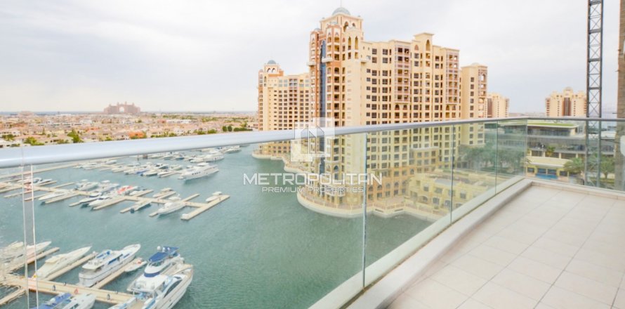Apartment in Palm Jumeirah, Dubai, UAE 2 bedrooms, 159 sq.m. № 593016