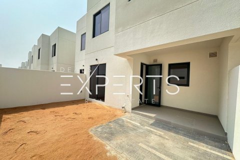 Townhouse de închiriat în Yas Island, Abu Dhabi, EAU 3 dormitoare, 168.7 mp.  №576917 - poză 8