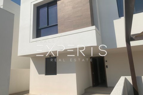 Vila di Yas Island, Abu Dhabi, UAE 4 bilik tidur, 348.7 meter persegi № 576915 - foto 1