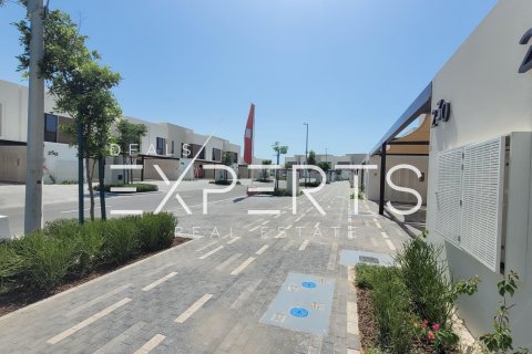 خانه شهری برای اجاره در Yas Island، Abu Dhabi، امارات متحده عربی 3 خوابه ، 168.7 متر مربع ، شماره 576918 - تصویر 1