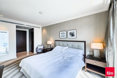 Apartment in Downtown Dubai (Downtown Burj Dubai), UAE 3 bedrooms, 206.1 sq.m. № 622179 - photo 11