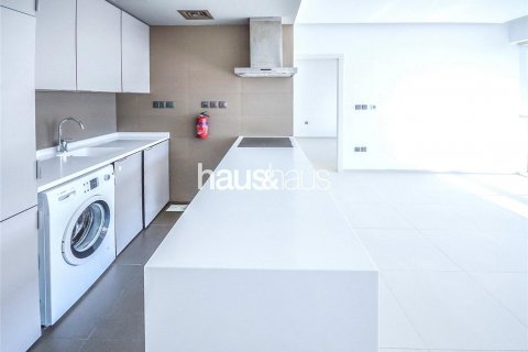 Apartment in Dubai Marina, UAE 1 bedroom, 65 sq.m. № 626563 - photo 10