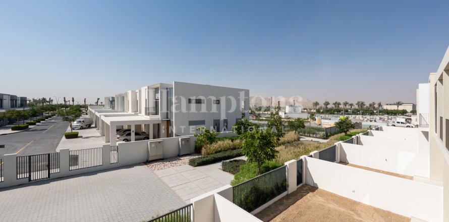 Řadový dům v Jumeirah Village Triangle, Dubai, SAE 3 ložnice, 176.9 m² Č.: 596621