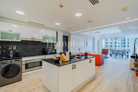 Διαμέρισμα σε Palm Jumeirah, Dubai, ΗΑΕ 2 υπνοδωμάτια, 173.72861000 τ.μ. Αρ. 597399 - φωτογραφία 2