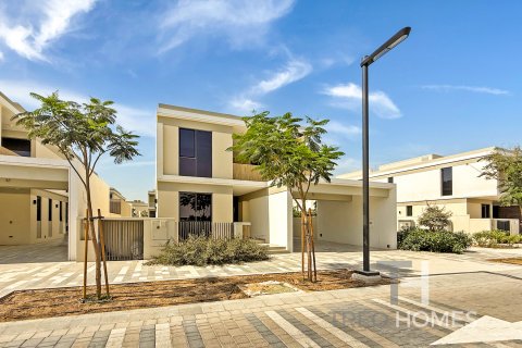 Tilal Al Ghaf、Dubai、UAE にあるヴィラの賃貸物件 4ベッドルーム、432 m2、No597611 - 写真 1