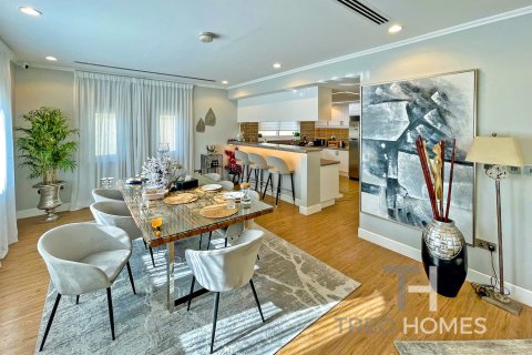 Vila v Jumeirah Park, Dubai, SAE 3 ložnice, 328 m² Č.: 597613 - fotografie 8
