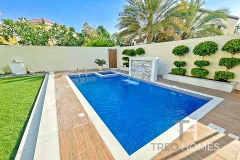 Vila v Jumeirah Park, Dubai, SAE 3 ložnice, 328 m² Č.: 597613 - fotografie 3