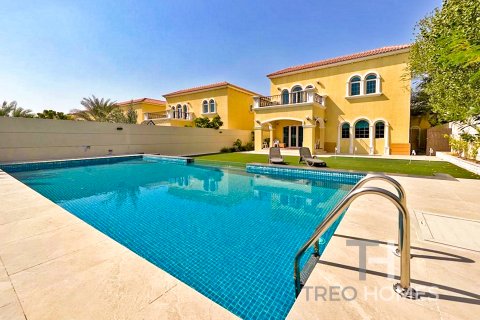 Vila v Jumeirah Park, Dubai, SAE 3 ložnice, 328 m² Č.: 597614 - fotografie 16