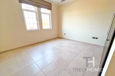 Vila v Jumeirah Park, Dubai, SAE 3 ložnice, 328 m² Č.: 597614 - fotografie 15