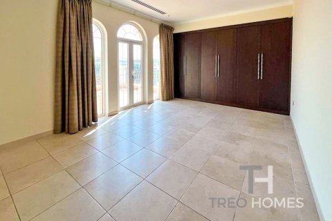 Vila v Jumeirah Park, Dubai, SAE 3 ložnice, 328 m² Č.: 597614 - fotografie 13
