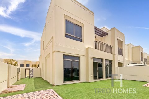 Rumah bandar di Town Square, Dubai, UAE 4 bilik tidur, 228 meter persegi № 597590 - foto 1