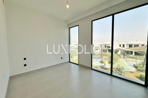 Vila v Tilal Al Ghaf, Dubai, SAE 4 ložnice, 373 m² Č.: 627741 - fotografie 11