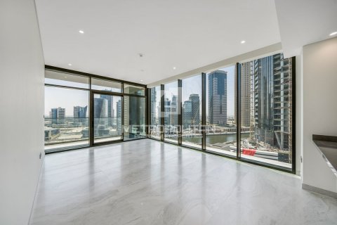 Apartment in Business Bay, Dubai, UAE 2 bedrooms, 121 sq.m. № 593506 - photo 15