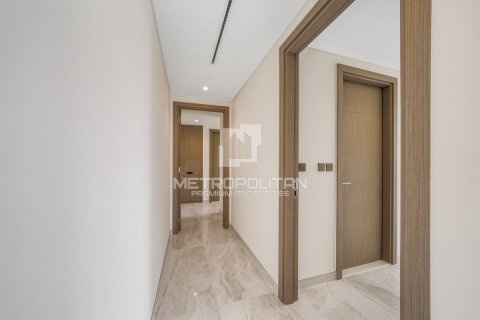 Apartment in Business Bay, Dubai, UAE 2 bedrooms, 121 sq.m. № 593506 - photo 8