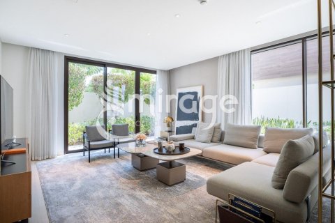 Vilë në Saadiyat Island, Abu Dhabi, Emiratet e Bashkuara Arabe 5 dhoma gjumi, 544.6 m2. № 597125 - Foto 3
