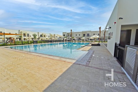 Řadový dům v Town Square, Dubai, SAE 3 ložnice, 198 m² Č.: 586474 - fotografie 1