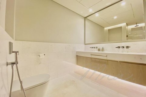 Apartment in Palm Jumeirah, Dubai, UAE 47.1 sq.m. № 576829 - photo 11