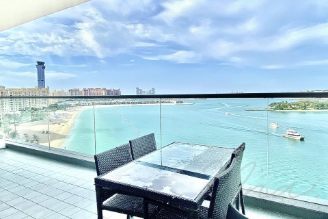 Palm Jumeirah, Dubai, संयुक्त अरब अमीरात में अपार्टमेंट, 1 बेडरूम, 106.2 वर्ग मीटर, संख्या 576834 - फ़ोटो 1