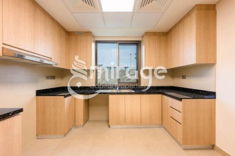 Vila v Khalifa City, Abu Dhabi, SAE 3 ložnice, 264 m² Č.: 597323 - fotografie 9