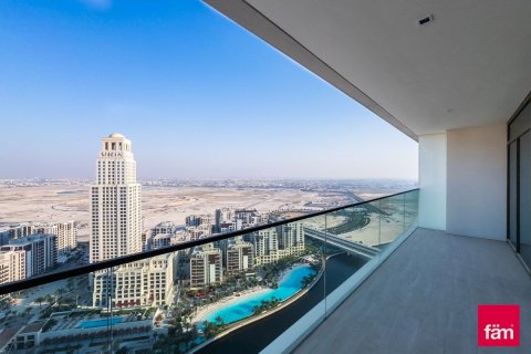 Apartment in Dubai, UAE 3 bedrooms, 165 sq.m. № 575195 - photo 1
