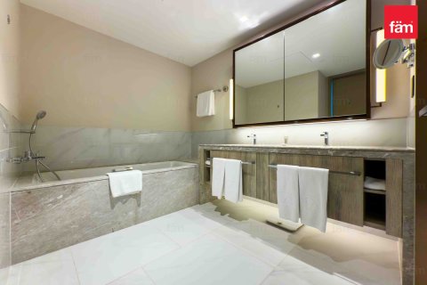 Apartment til salg i Dubai, UAE 3 soveværelser, 132.5 kvm № 569783 - foto 10