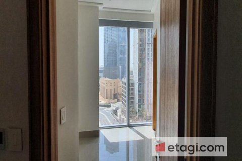 Lägenhet till försäljning i Downtown Dubai (Downtown Burj Dubai), Dubai, UAE 2 sovrum, 159.1 kvm Nr. 595714 - fotografi 2