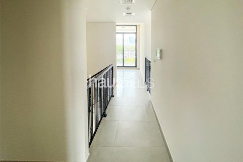Řadový dům v Motor City, Dubai, SAE 4 ložnice, 270 m² Č.: 626777 - fotografie 7